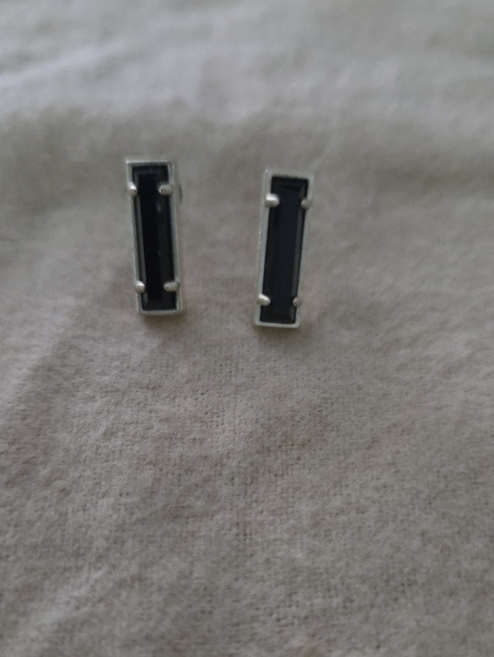 Kendra Scott Black Rectangular Bar Stud Earrings